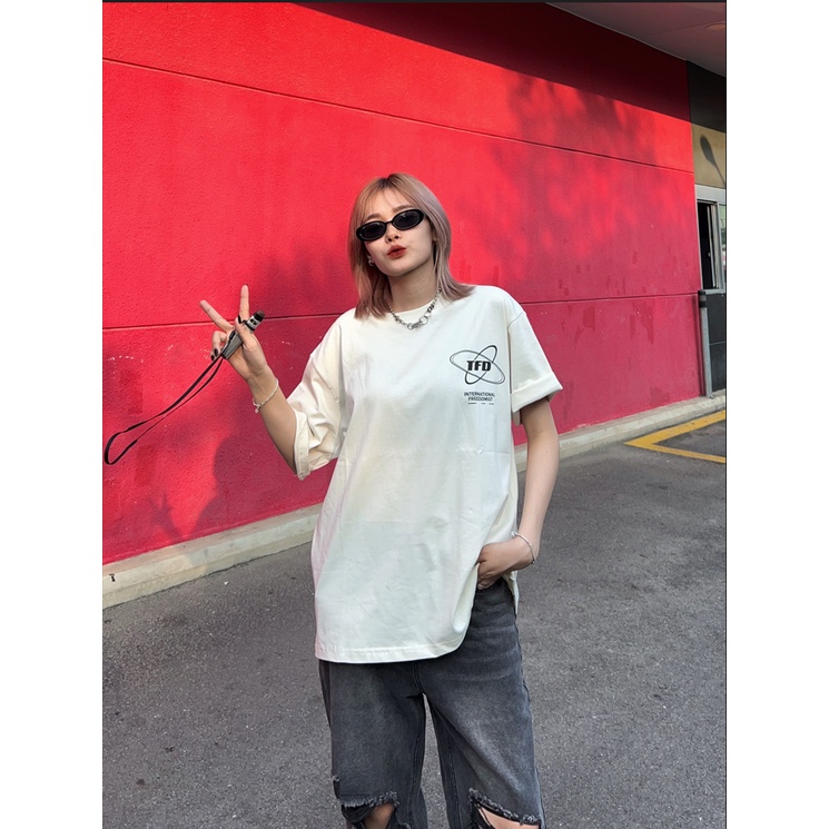 Áo thun nam nữ INTERNATIONAL TEE - TheFreedom