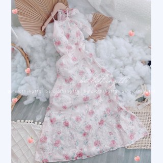 Đầm maxi hoa thêu nổi cổ yếm