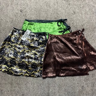 Chân váy lụa satin dáng chữ A ngắn Urban xuất dư