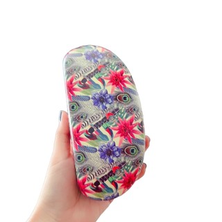 HỘP DA ĐỰNG KÍNH MÁT ( màu ngẫu nhiên )
