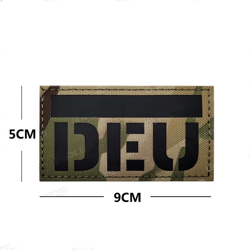 Miếng Dán Phản Quang Hình Lá Cờ IR 8 * 5CM Trang Trí Balo