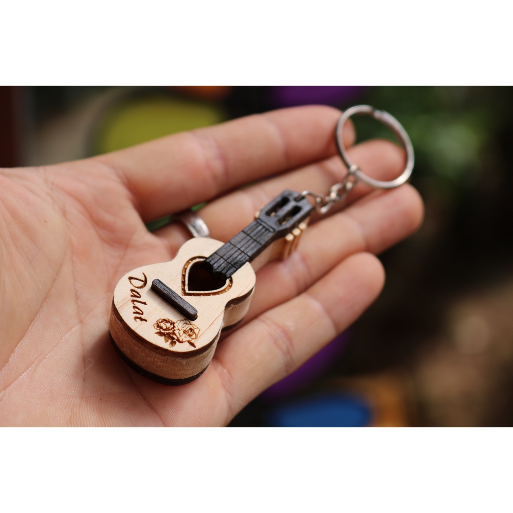 MÓC KHÓA ĐÀN GUITAR - khắc tên bằng tay miễn phí theo yêu cầu