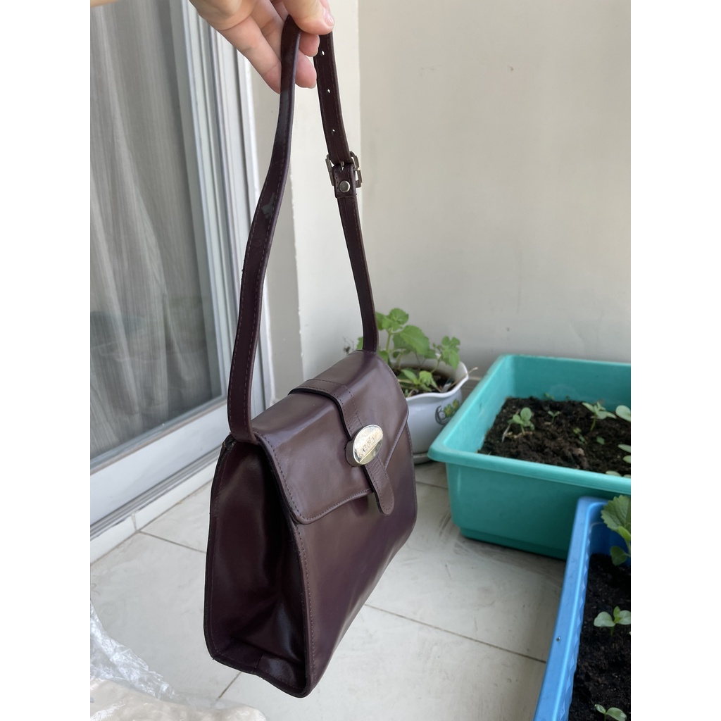 Túi si đeo vai kẹp nách da mộc thơm hiệu Noir của Ireland