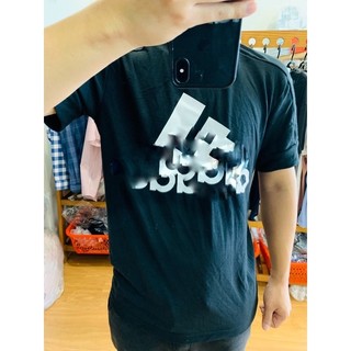 Áo phông cổ tròn
