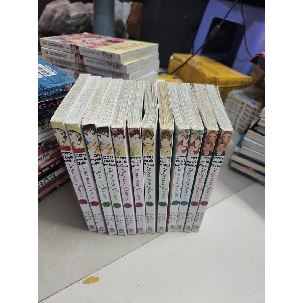 Con Nhà Giàu Kim Bán Lẻ