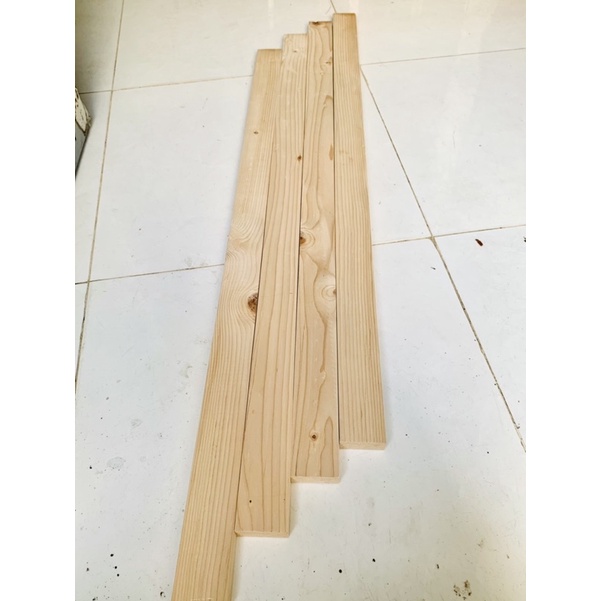Thanh gỗ thông vuông 2cm x 5cm x dài 120cm + láng mịn 4 mặt