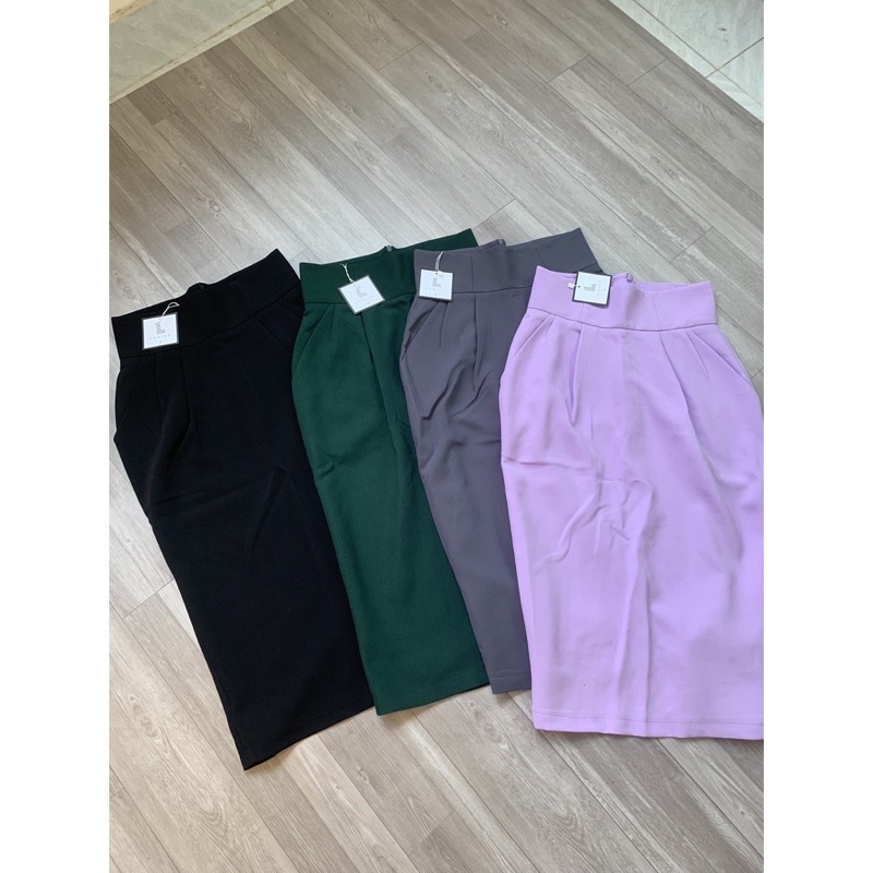 Chân Váy Bút Chì Bom Hàn Quốc Xẻ Sau Dài 70cm Có Túi Chéo 2 Bên