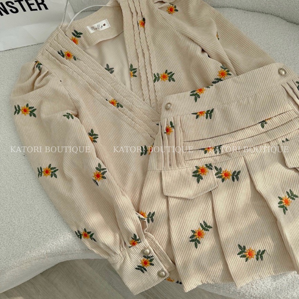 SET ÁO NUDE CỔ V HOẠ TIẾT HOA + CHÂN VÁY
