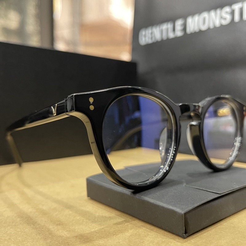 Gọng Kính Cận Thời Trang Nam Nữ GM Milan Hàng Siêu Cấp,Full Box Bảo Hành 3 Tháng.Dáng Mắt Tròn Siêu Đẹp,Hot Trend 2023