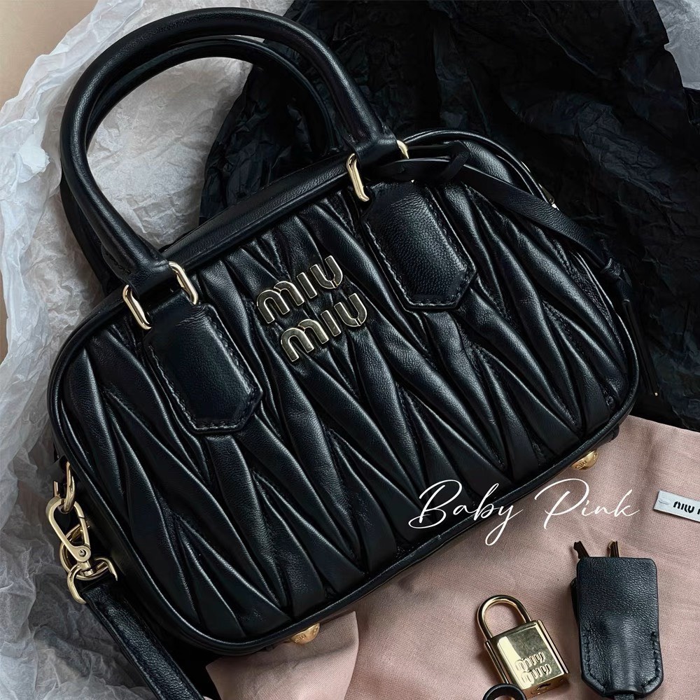 Túi cầm tay đeo chéo MIUMIU TRỐNG SZ21