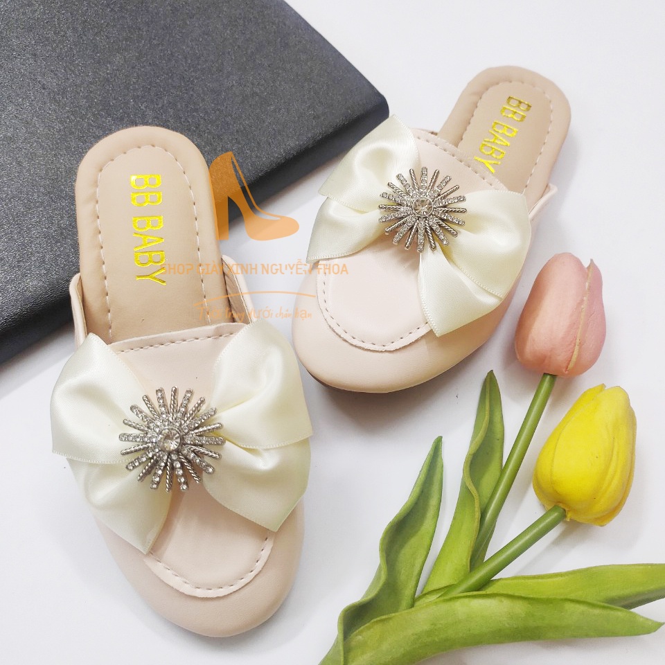 Giày Sục nơ hoa mặt trời