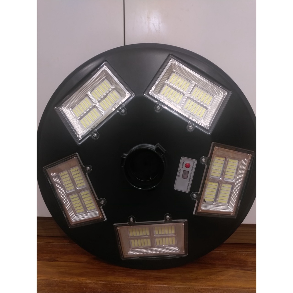 Đèn năng lượng mặt trời cao cấp 500W, Đèn Led trụ ngoài trời UFO IS206