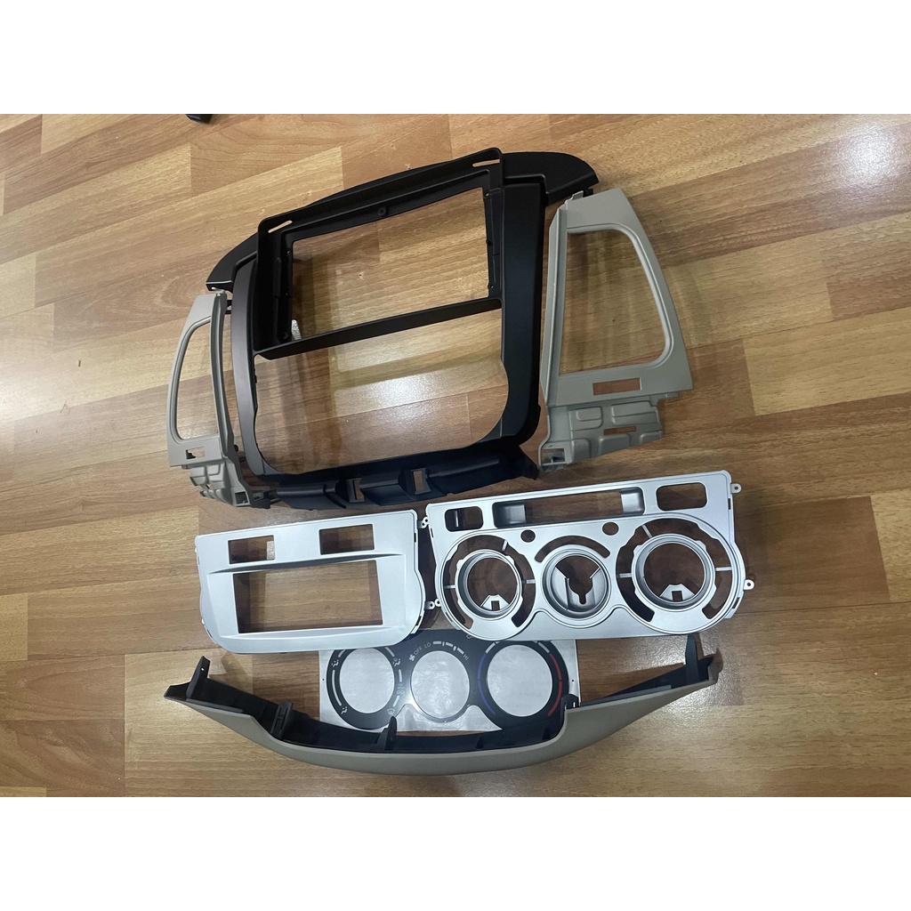 Mặt dưỡng Innova 2006 - 2011