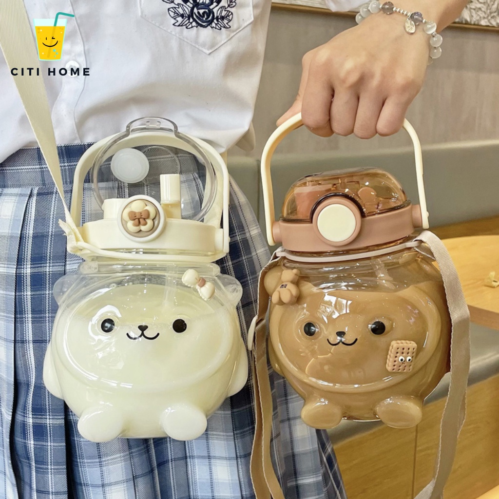 Bình nước dễ thương 1000ml hình gấu cute kèm dây đeo có ống hút chất liệu nhựa cao cấp an toàn [Tặng kèm Sticker]
