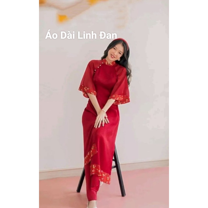 Áo dài tay loe hiện đại màu đỏ, vải tơ óng mềm mịn - Áo Dài Linh Đan