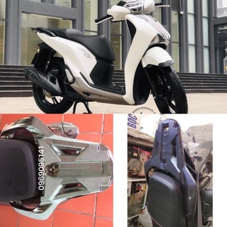 Ốp cảng sau- tay xách tay dắt sh 2017-2019 crom carbon