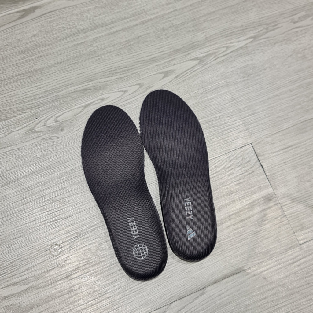 Lót giày A.di.das Yeezy