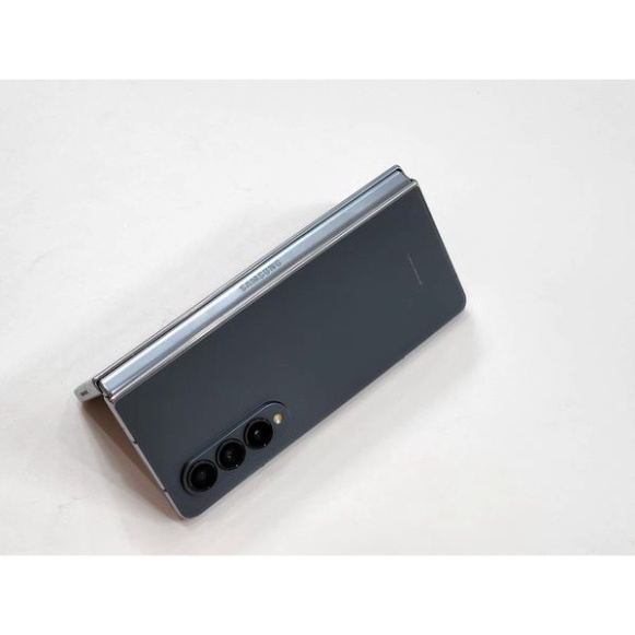 [ Gía siêu gốc ] Điện thoại Samsung Galaxy Z Fold 4 bản 8gb/256gb nguyên seal nguyên hộp đầy đủ phụ kiện sạc ốp CTS86 bả | BigBuy360 - bigbuy360.vn