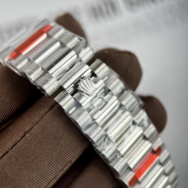 Đồng hồ nam Rolex Daydate size 41mm mặt trắng số la mã máy cơ Thuỵ Sỹ 3255