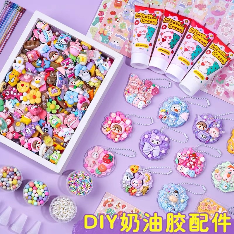Set móc khoá handmade tự làm bằng kem keo tặng kèm 10 charm