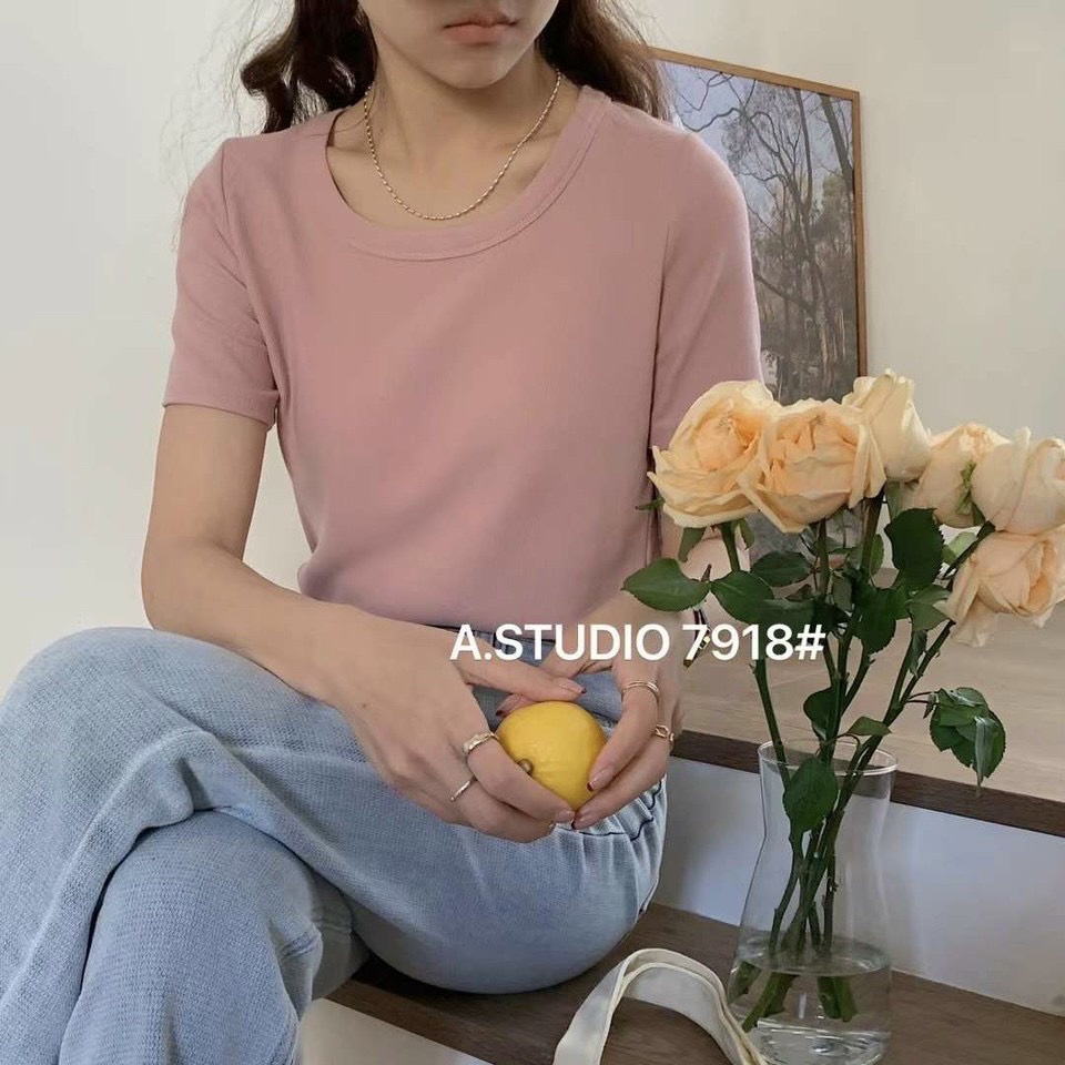 Áo thun nữ ngắn tay dáng vừa cổ tròn trơn phong cách Hàn quốc A. Studio, phông form regular chất cotton cao cấp A.Studio