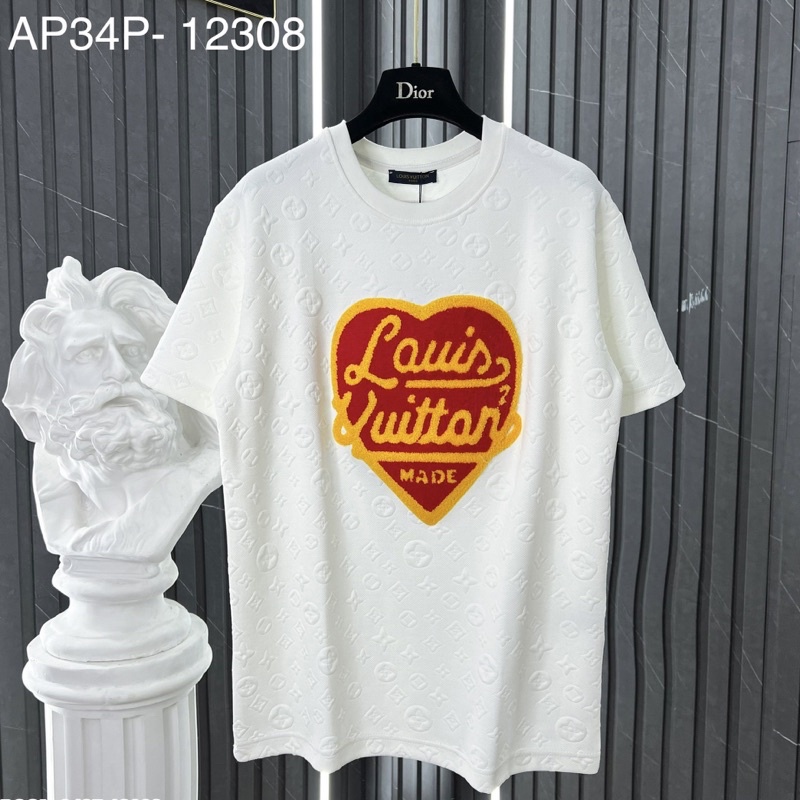 Áo Thun Nam Nữ Louis Vuitton trái tim. Áo phông nam nữ Unisex. Áo Thun In Hình Trái Tim Siêu Hot