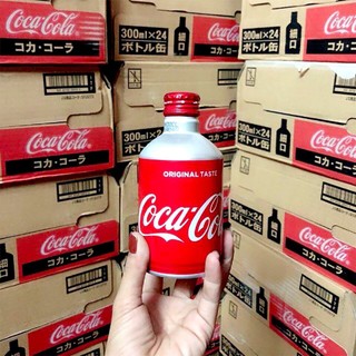 Coca nhật nắp vặn thùng 24 chai 300 ml date t11/2024