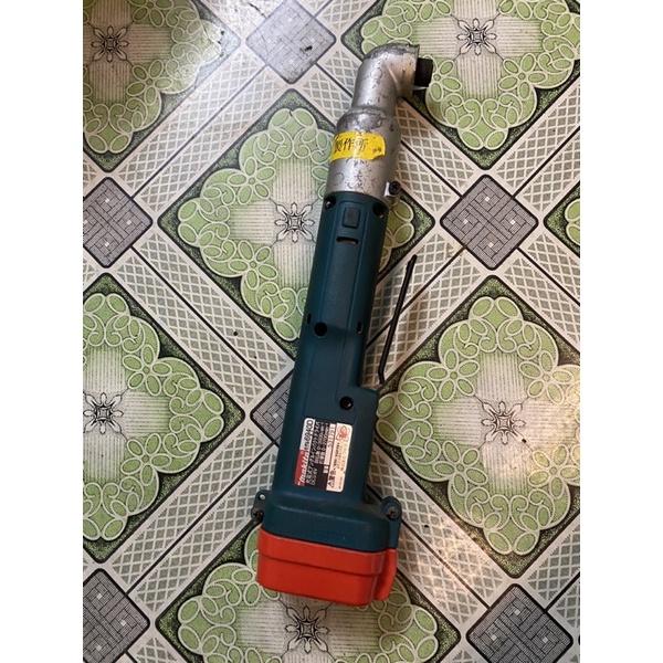 Máy công cụ :vít góc 9.6v makia 6940D và cưa kiếm makita 18v JR180D