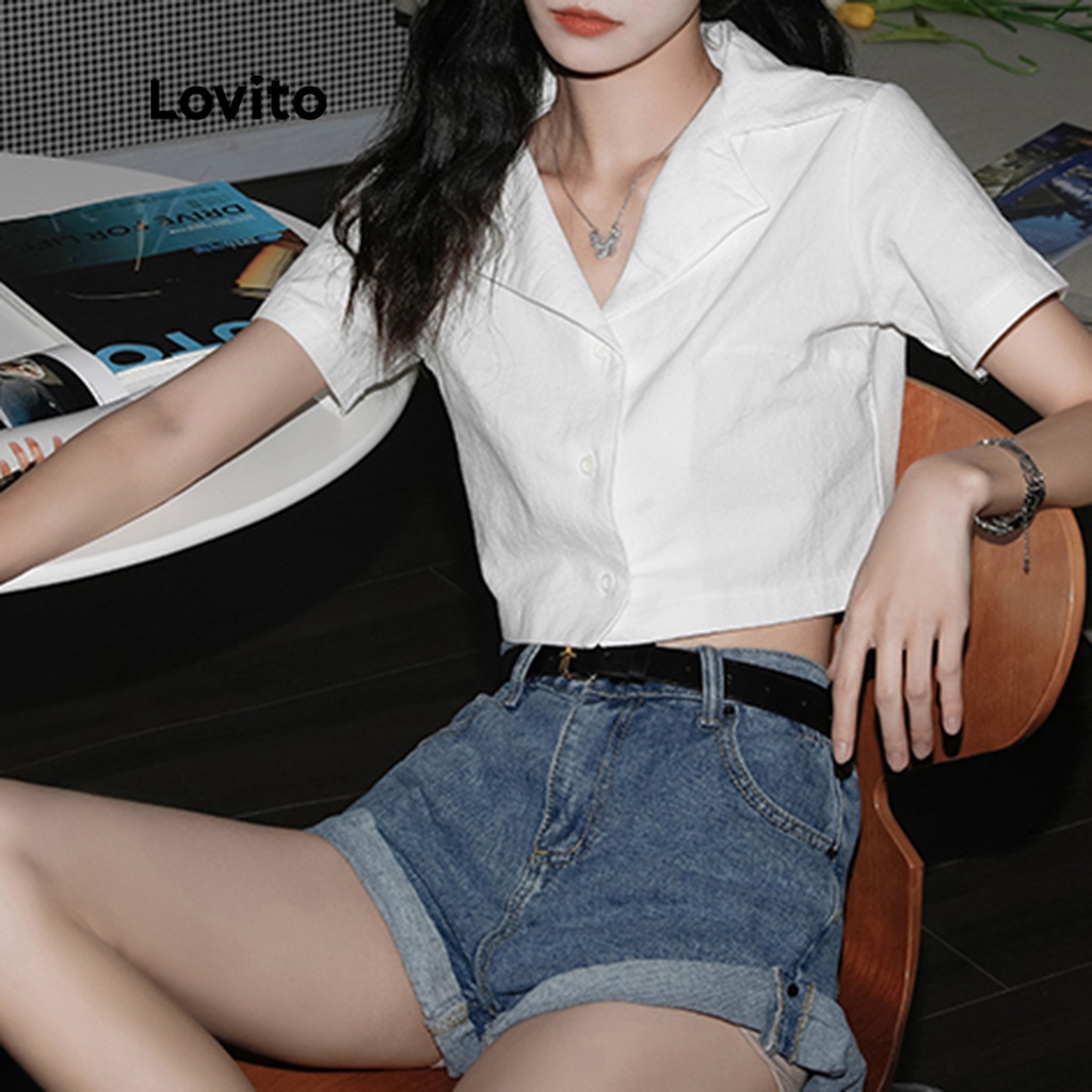 Áo Lovito ngắn tay dáng ngắn có túi có cổ màu trơn phong cách Preppy L19D015 (màu trắng)