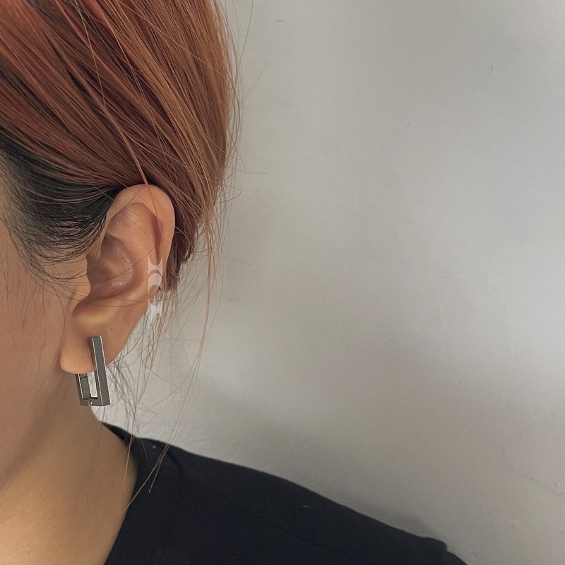 Bông tai Unisex bằng thép - không teng gỉ Madde