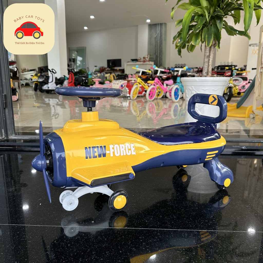 Xe lắc cho bé mẫu mới Máy Bay có nhạc và đèn cho bé [SHIP HỎA TỐC HCM]