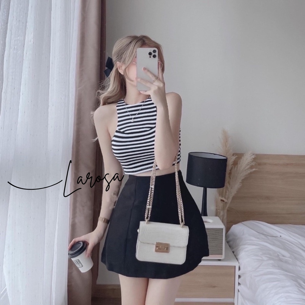 Chân váy , chân váy chữ A lưng cao dáng xoè màu đen vải tuyết mưa dày dặn khoá sau kèm quần trong phong cách hàn quốc