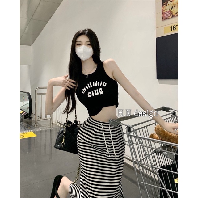 sét đầm rời đạo phố màu tối xẻ tà ngắn kemf áo ba lỗ gblyie