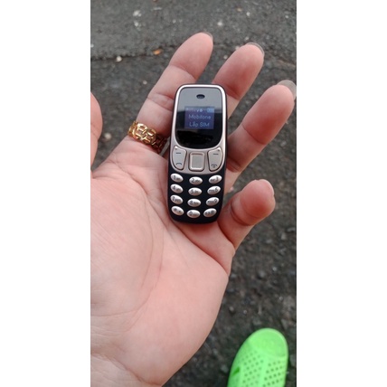 Điện thoại mini Siêu Nhỏ 02 sim 02 sóng gắn được thẻ nhớ