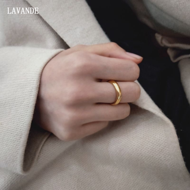 【LAVANDE】Đơn Giản Nhẫn Thép Titan Vàng 18K Chống Thấm Nước Nhẫn Không Bao Giờ Phai Màu Nhẫn Bạc Trang Sức Cao Cấp Tắm Đeo Cặp Đôi quà Tặng R1L2