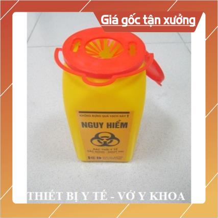 Bình huỷ kim tiêm nhựa 6,8 lít và 1,5 lít