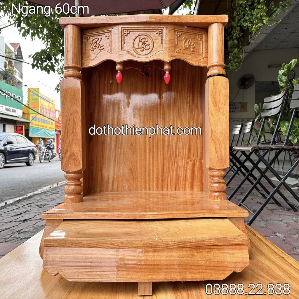Bàn thờ thần tài ông địa gỗ gõ đỏ cột vuông ngang 60cm mẫu mới rất đẹp