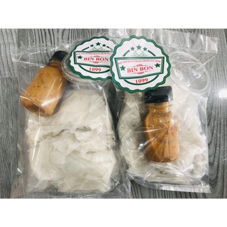 Bánh tráng chấm sốt muối tắc sệt