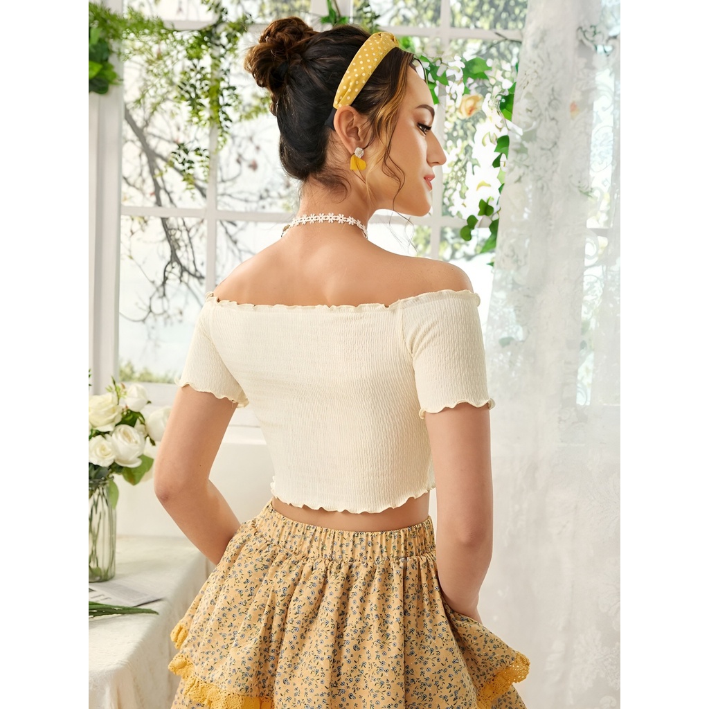 Áo croptop trễ vai tay ngắn tiểu thư