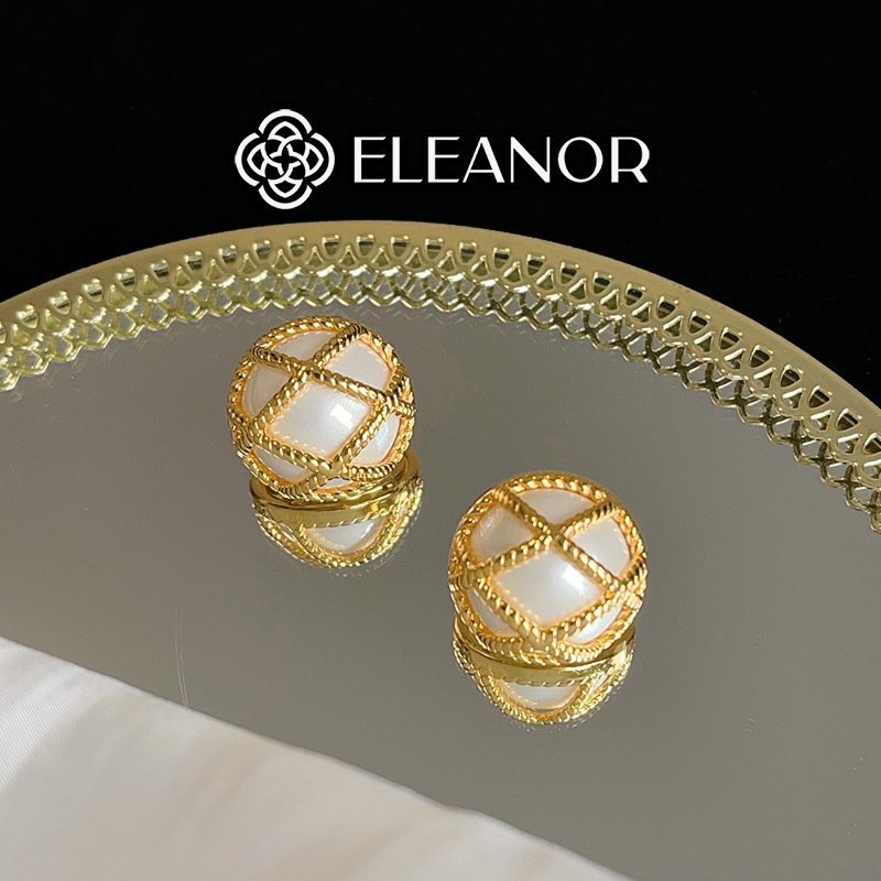 Bông tai nữ chuôi bạc 925 Eleanor Accessories đính ngọc trai nhân tạo viền lưới phụ kiện trang sức sang trọng 5347