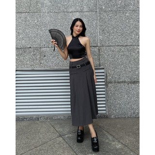 Áo Croptop Cổ Yếm Hở Lưng Chất Liệu Phi Lụa Bóng Mịn 2AM