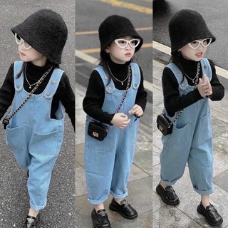 Yếm bò xanh cho bé gái kèm áo trong