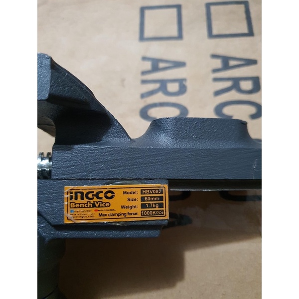 INGCO	Ê tô bàn 60mm HBV082