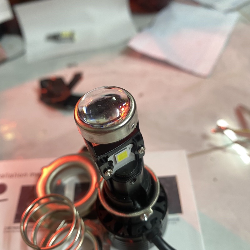 Đèn bi cầu HJG08 chân M5 và H4 sáng 35w