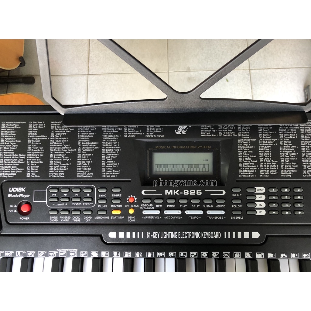 Đàn organ MK825