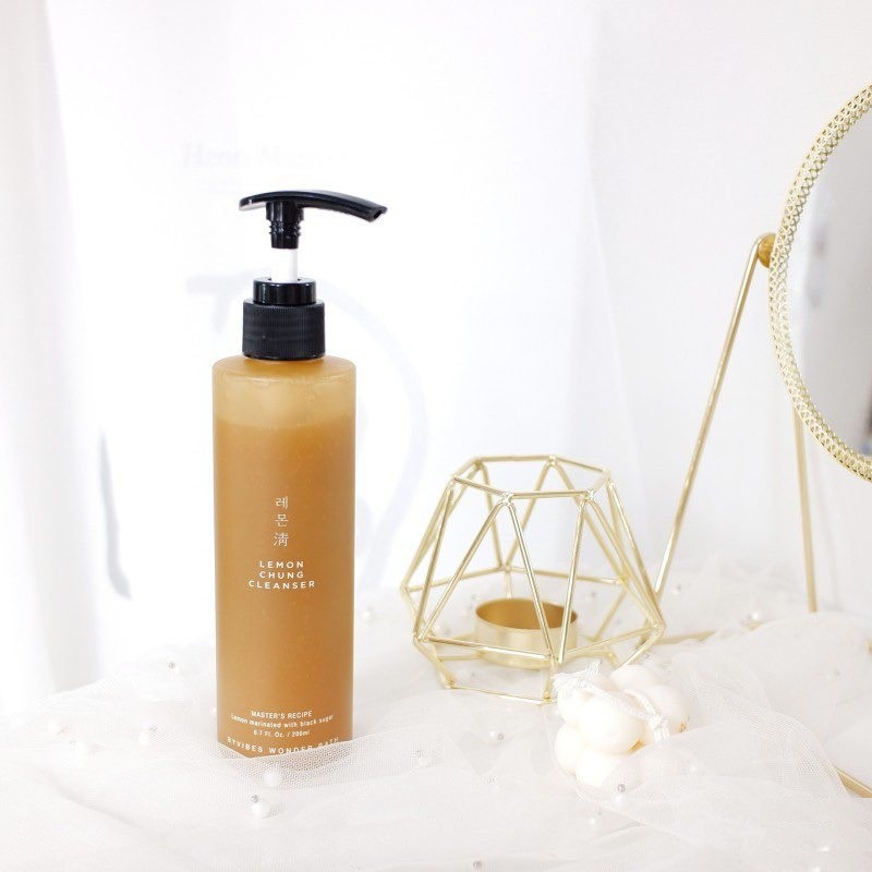 SỬA RỬA MẶT CHANH ĐƯỜNG ĐEN LEMON CHUNG CLEANSER 200ML