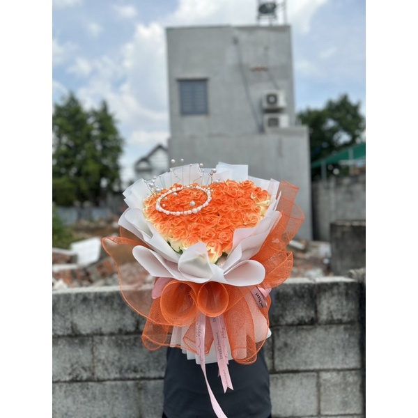 Trái tim 50 hoa sáp cam