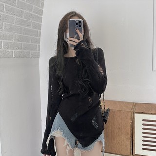 Áo len mỏng dáng xẻ tà
