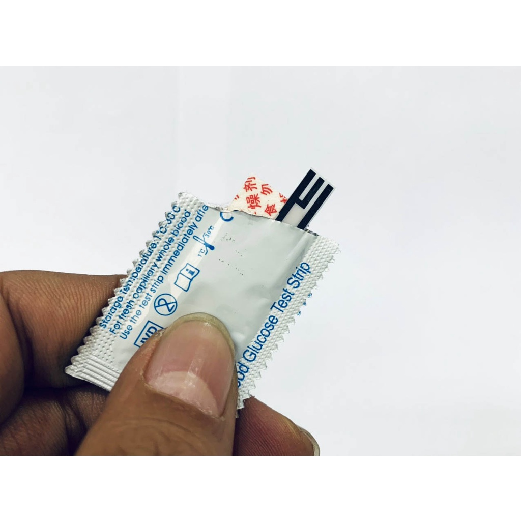 Que Thử Đường Huyết Safe Accu 25 Que ( Dạng Vỉ ) Chính Hãng Sinocare Tặng Kèm Kim Chích Máu