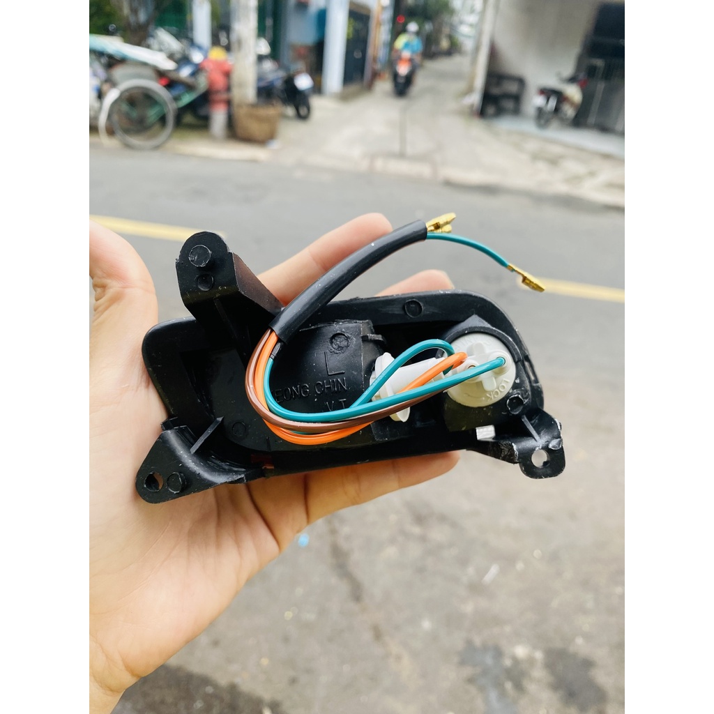 XI NHAN TRƯỚC XE DREAM LÙN